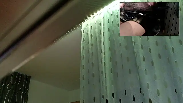 Budapest1958 Live XXX-Chat