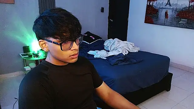 Mr_yisuzz Webcamshow