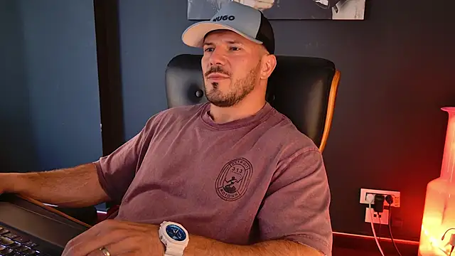 AngeloEric Chat XXX live