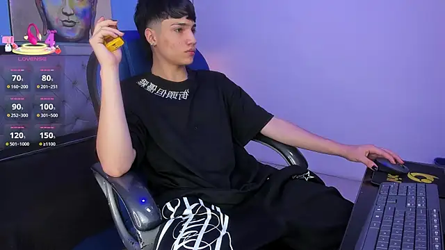 SamBlack_のライブXXXチャット
