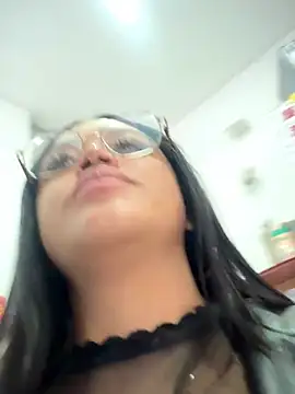 Chat XXX Live Mia_Risky-1