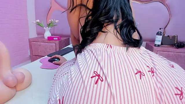 Czat XXX na żywo – LaurendPink