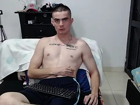 XXX chat uživo modela Zac_Efront