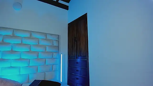 HollyGrey_ XXX чат на живо
