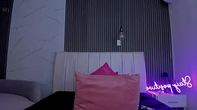 tamara_kisses 现场XXX聊天