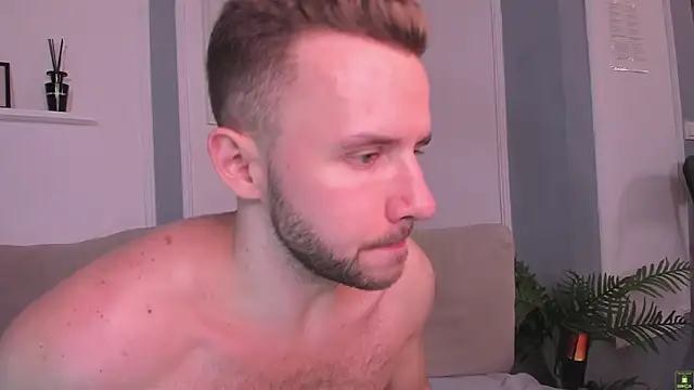 EnriqueBarberry's Live XXX Chat
