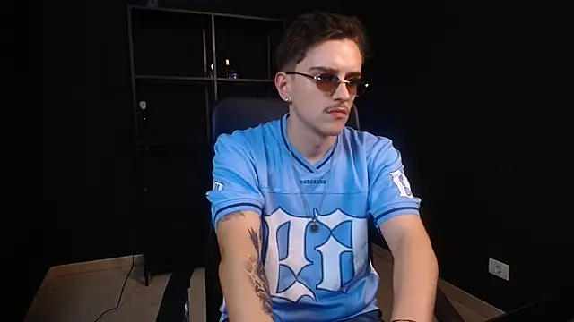 Chat XXX Live FelixStarkk