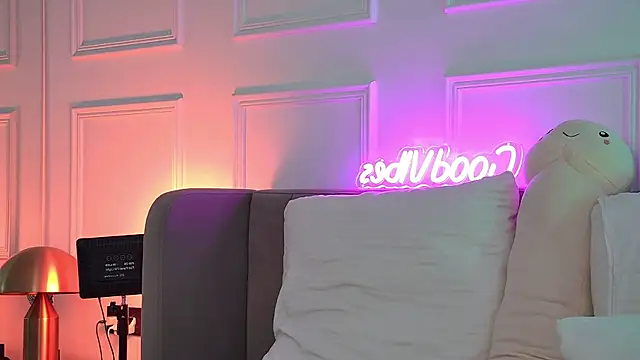 XXX chat uživo modela MeganStrane