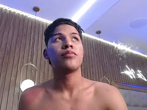 Colby_driscoll live XXX chat