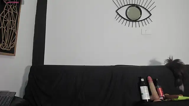 EmilyGomezLS Adlı Modelin Canlı XXX Sohbeti