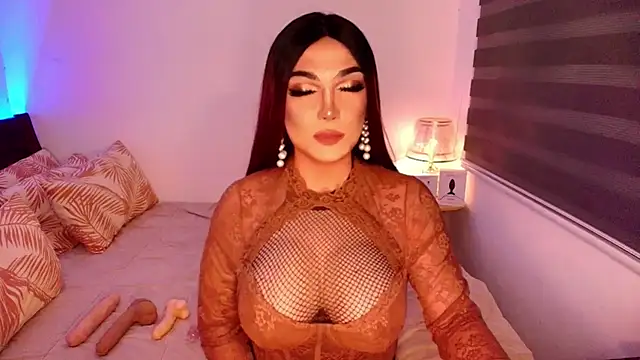 SexyLooooongCOCK Adlı Modelin Canlı XXX Sohbeti