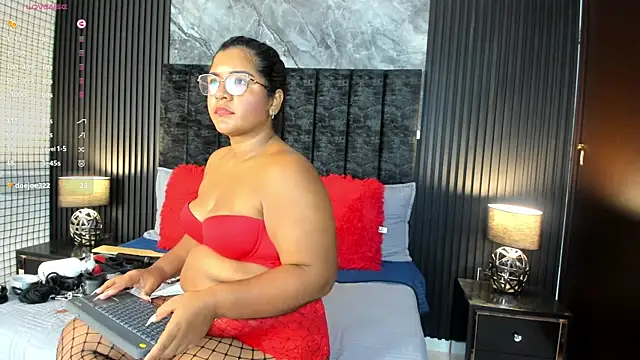 XXX chat uživo modela Mommy_Big_Ass
