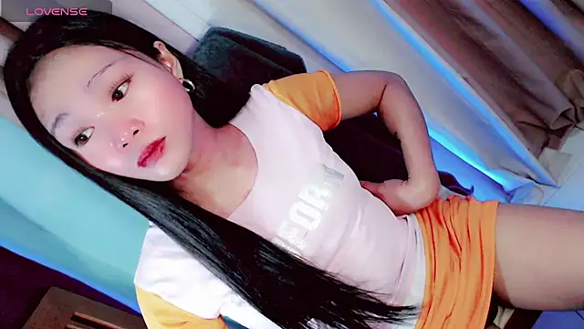Littleslutty_babyのライブXXXチャット