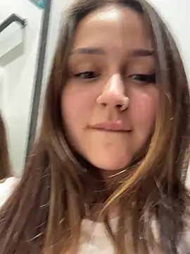 EvelynFly live XXX chat