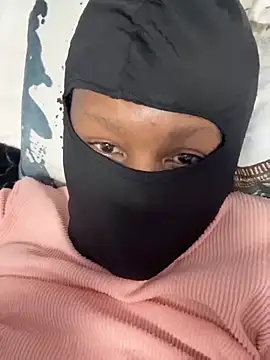 Nicole_bash élő XXX-chatje