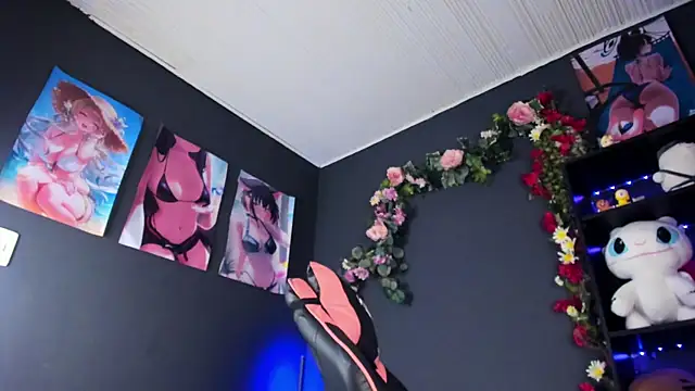Kira_Exxe live XXX chat