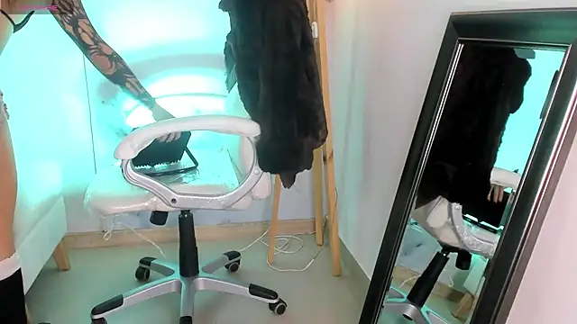 gamora_evans Adlı Modelin Canlı Sohbet Odası
