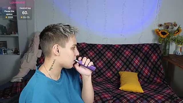 LuxuryLoverssのウェブカメラショー