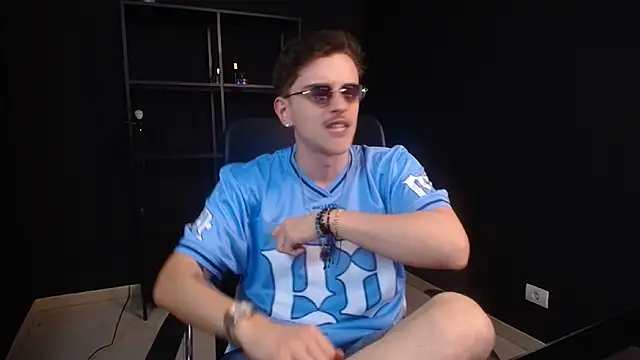 FelixStarkk Live XXX-chat