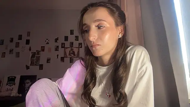 MerilynPlenty's Live XXX Chat