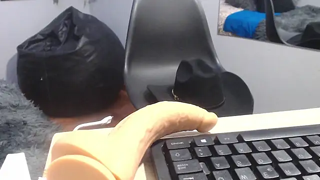 kevin_23_ Live XXX-Chat