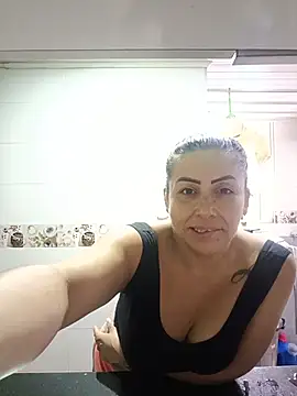 maynor_1998 Live XXX Chat