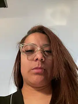 XXX chat uživo modela Pretty__Milf