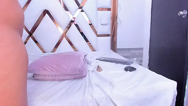 Živý XXX chat KonnySumer