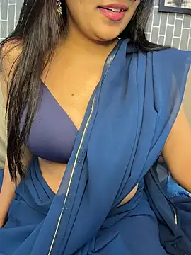 escape_with_me's Live XXX Chat