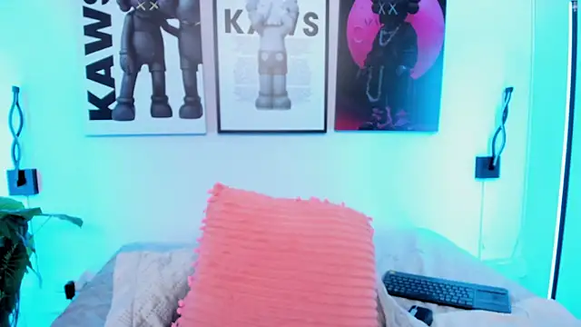 Živý XXX chat HollyPeach