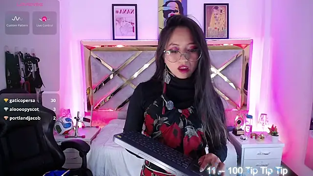XXX chat uživo modela Moon_Water__