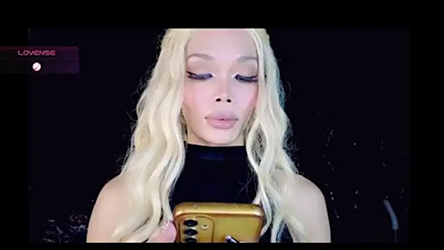 PRETTY_BIGCOCK1 Adlı Modelin Canlı XXX Sohbeti