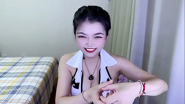 u8u8u's Live XXX Chat