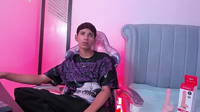 Živý XXX chat Joseph18_