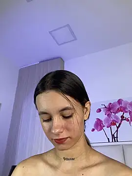 دردشة JuliaColemann الجنسية المباشرة
