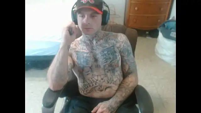 Chatroom XXX en direct de DADDY_KANE8---