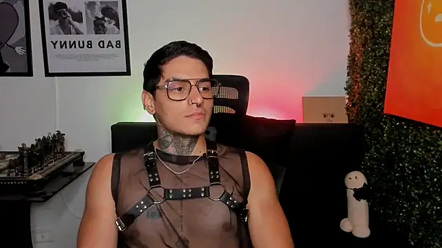 Simon_cortes Chat XXX in diretta
