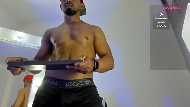 Noah_blackmen Chat XXX live