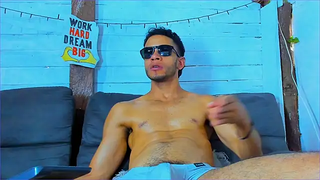 Alex_bigcock11_ Chat XXX live