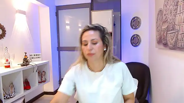 DianaPearls Chat XXX in diretta