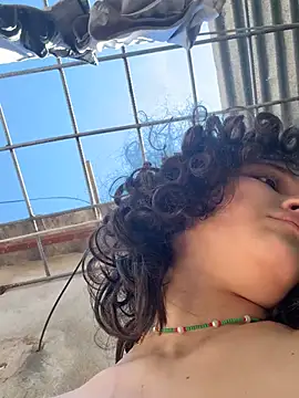 Chat +18 de TeensNews18 ao vivo