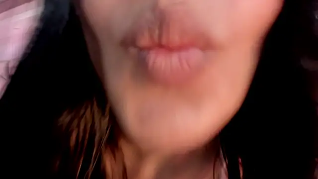 chloe_larson Chat XXX in diretta