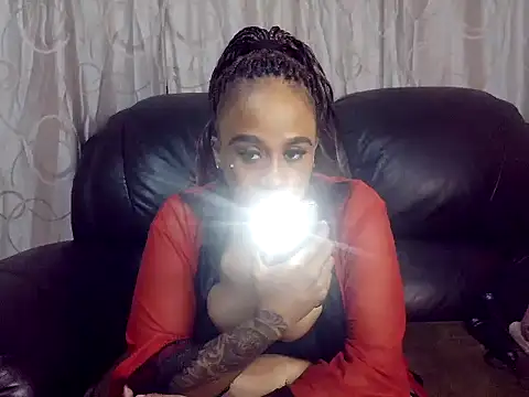 MissHolyCoxx Live XXX-Chat