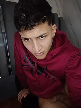 Axel_Romanov – Naživo XXX chat
