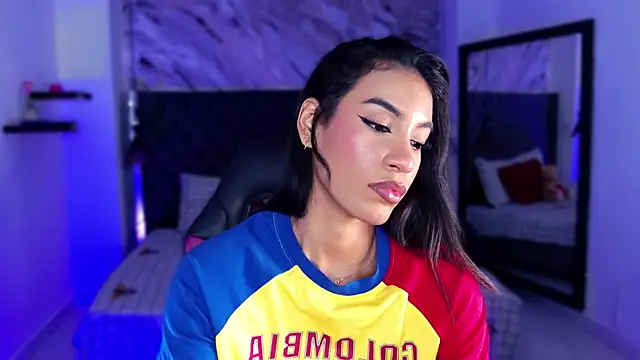 צ'אט XXX בשידור חי של kitty_collins_