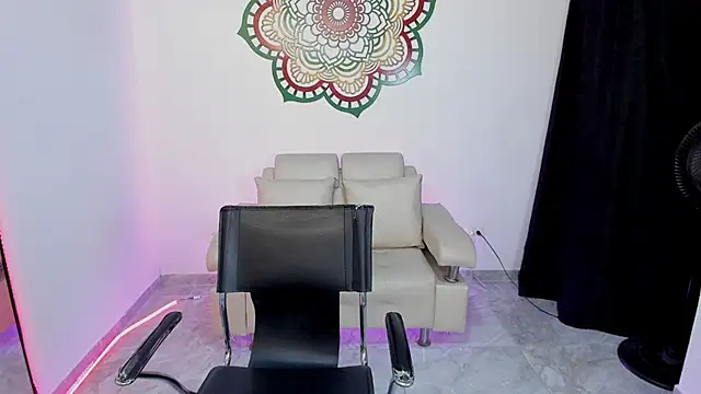 Czat XXX na żywo – Candy_fox_19