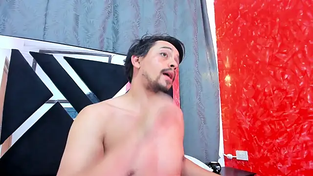 XXX chat uživo modela MikeBayers69