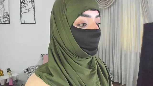 Uzra_hayed Chat XXX in diretta