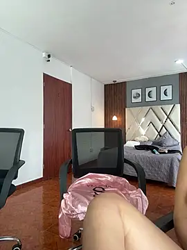 kitty_rousse01's Live XXX Chat