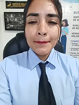 Chat XXX en directo de MAYE__13